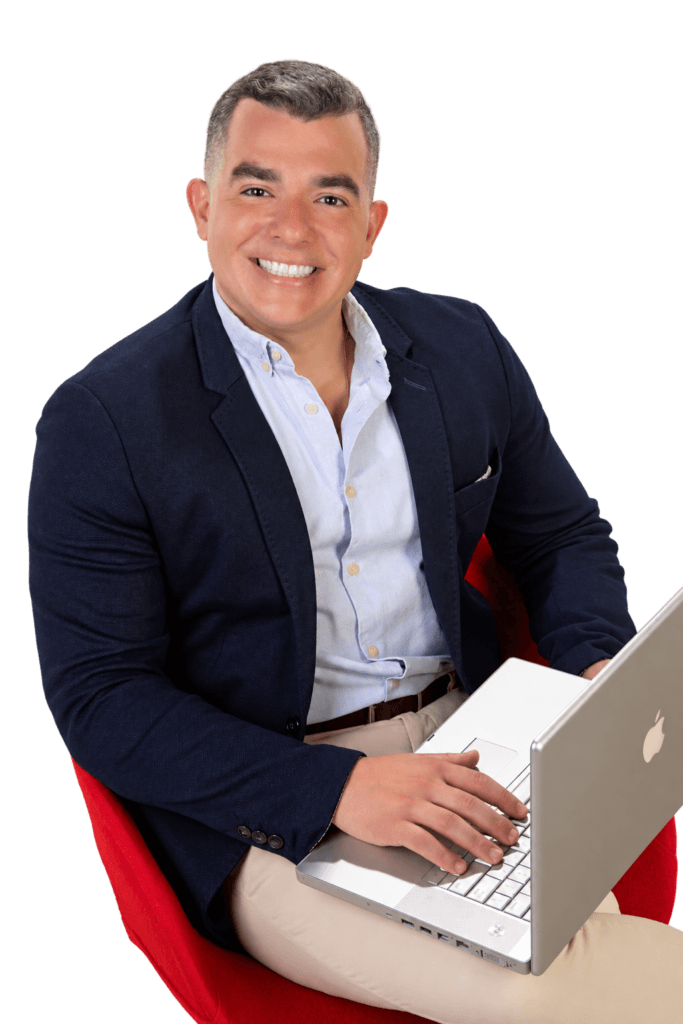 Rodrigo Marques com seu computador