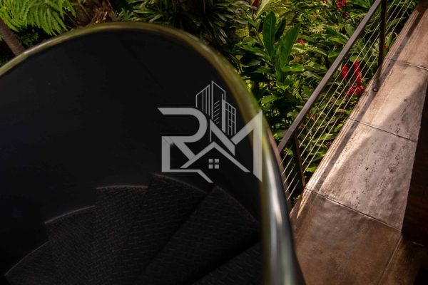 ACESSO SEGUNDO PAVIMENTO